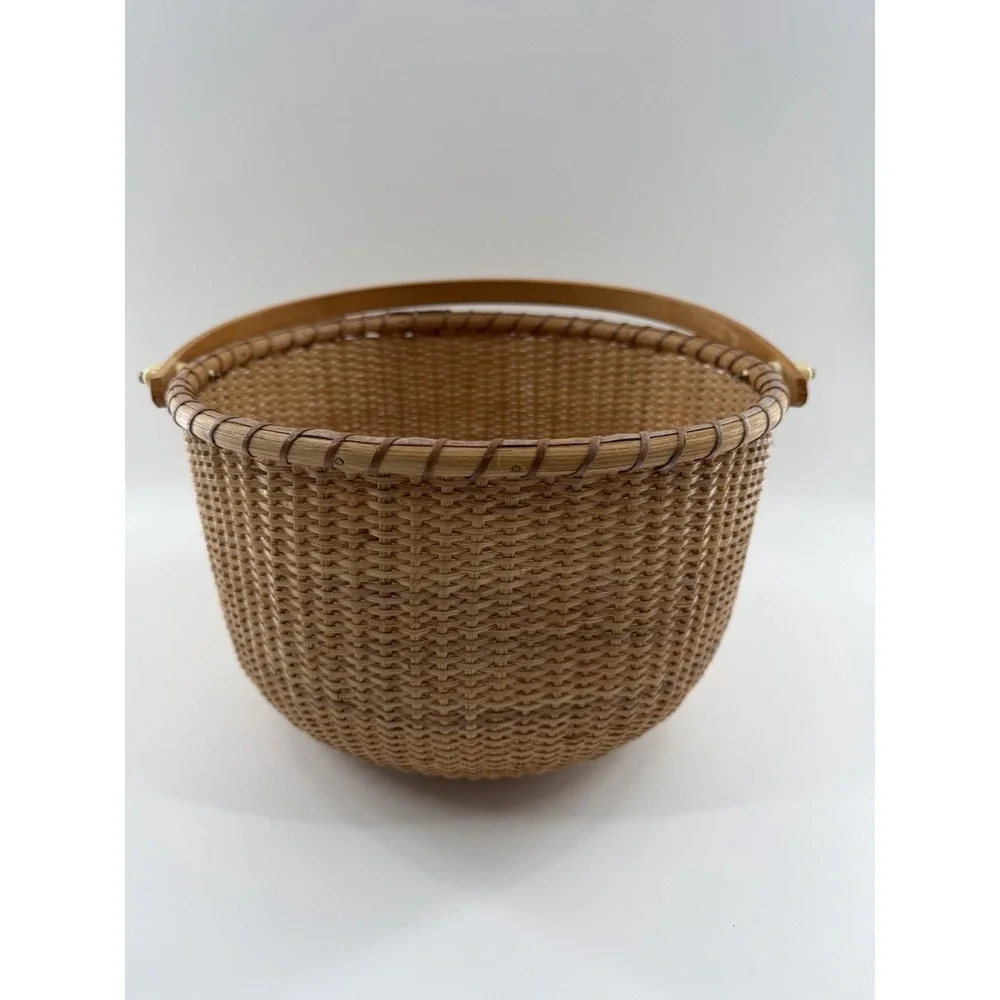 Nantucket Lighthouse Style Basket Woven Wooden Swing Handled Round 10